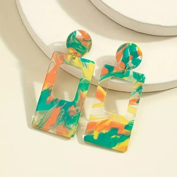 NEW - Rectangle Shape Colorful Graffiti Pattern Dangle Earrings Pierced (0157) - Picture 1 of 4